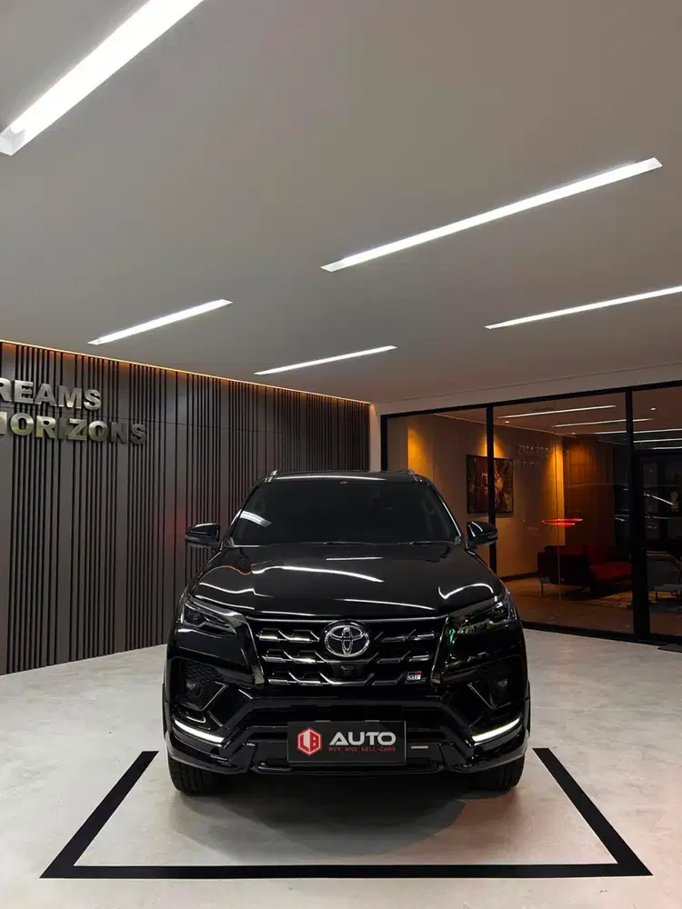Toyota Fortuner VRZ GR Sport 2.8 2024 Hitam Km11rb B2684SJH Nik 2022