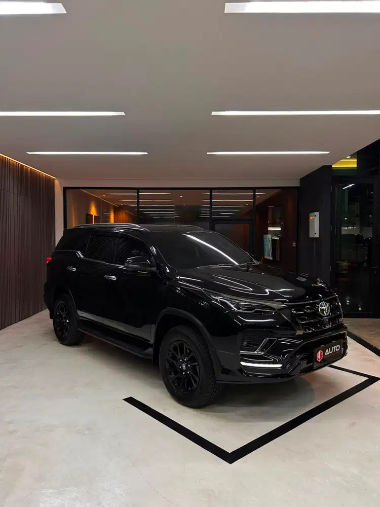 Toyota Fortuner VRZ GR Sport 2.8 2024 Hitam Km11rb B2684SJH Nik 2022