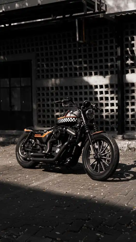Harley davidson sportster iron 883
