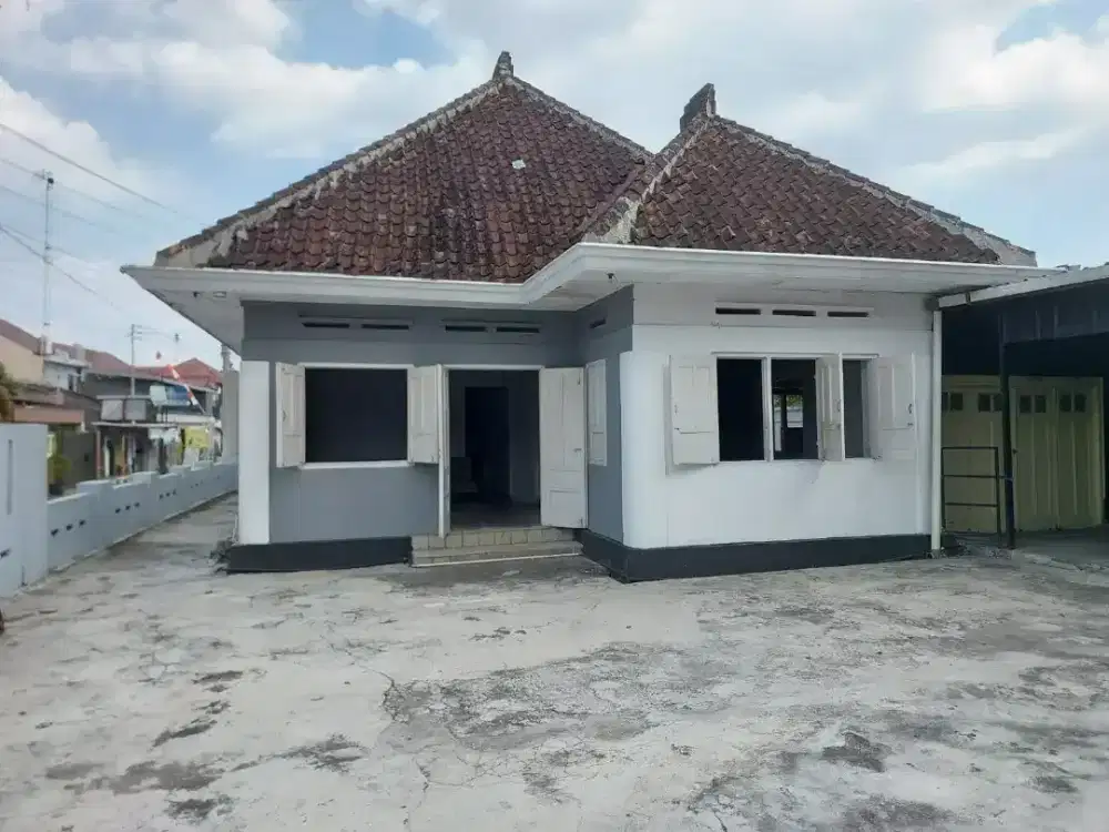 Dijual & Disewakan Rumah Vintage Banjarsari Solo