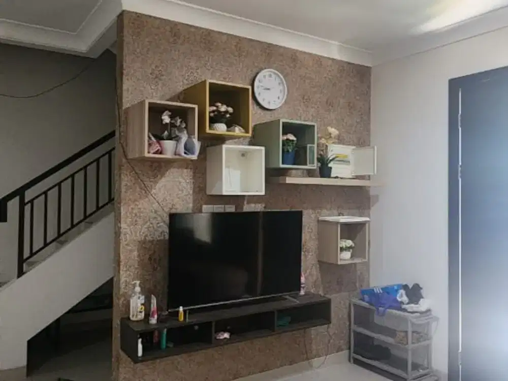 dijual/disewakan rumah di podomoro park bandung semi furnished