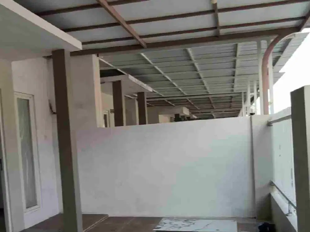 Dijual Disewakan Rumah Semi Furnish dekat juanda