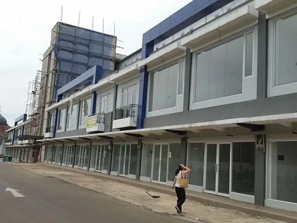 TURUN Harga, jual murah / disewakan Ruko/kantor siap pakai di Groserindo/Transmart Kalimalang