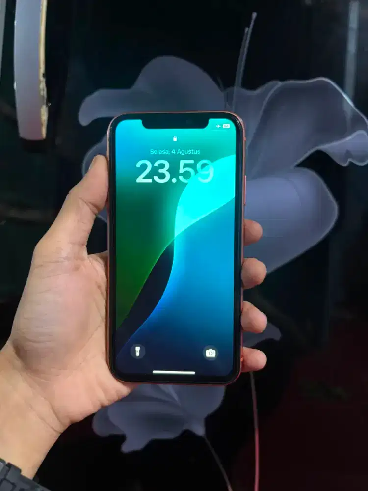 iPhone XR (128GB)