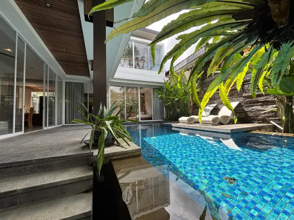 VILLA MEWAH DI KOMPLEK KUTA FAMILY KEROBOKAN