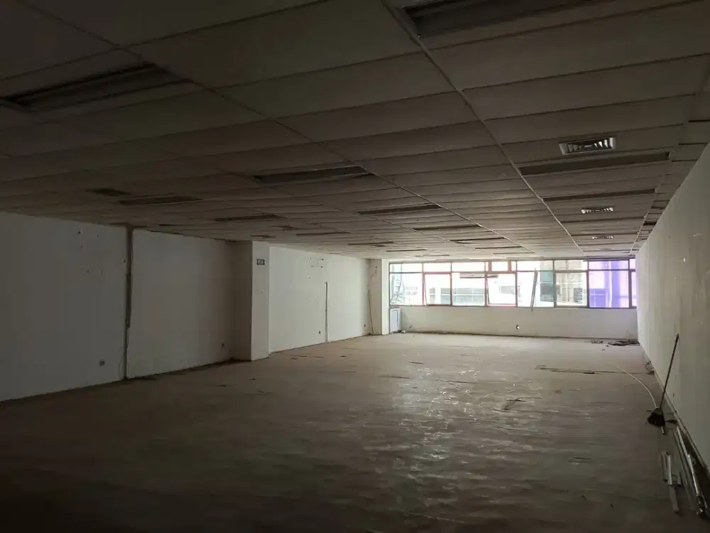 GEDUNG KANTOR PREMIUM – MENTENG, JAKARTA PUSAT