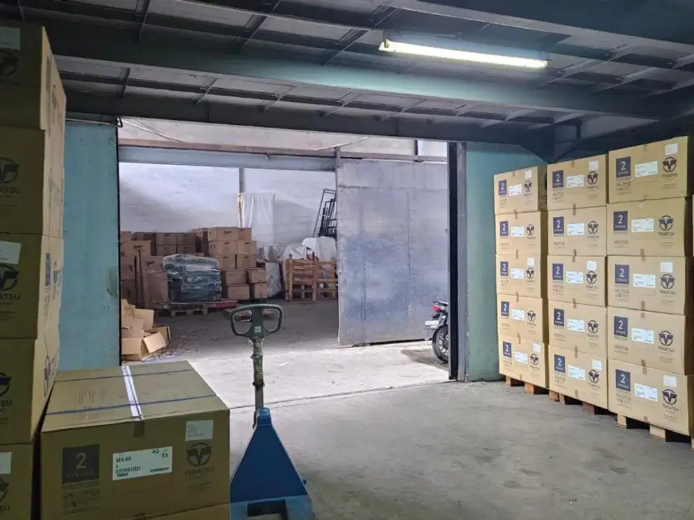 Gudang di Jl Tanjung Pura Kalideres. Luas 1.821m