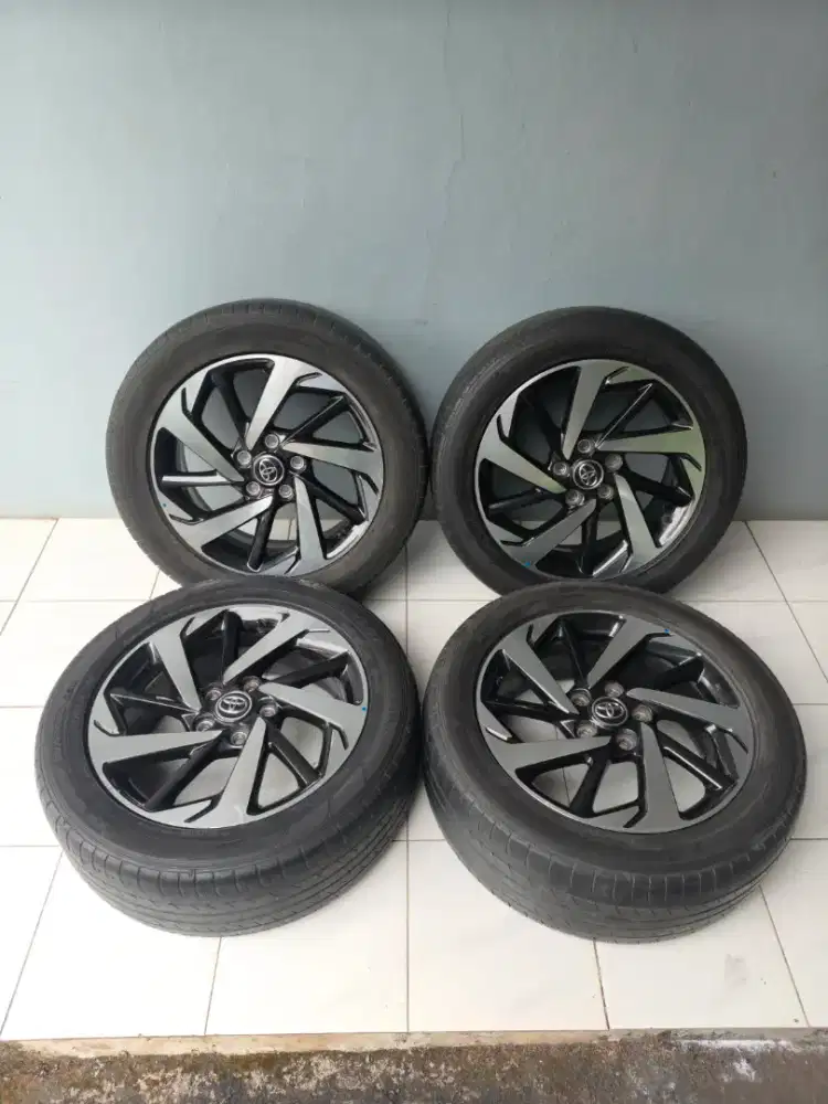 Velg original toyota rush ring 17