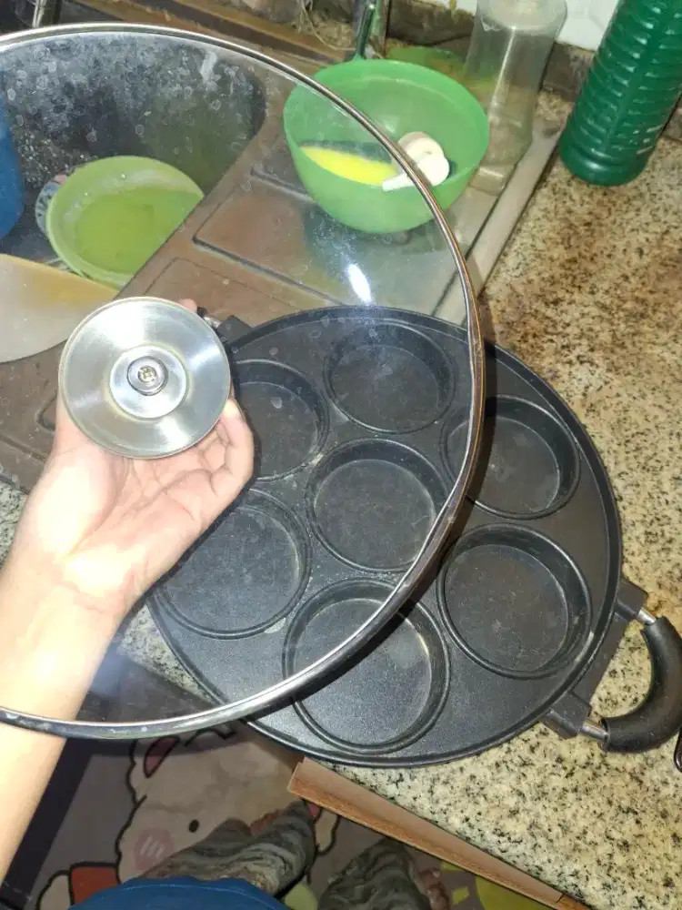 Cetakan Kue Lumpur 8 Lubang Anti Lengket + Tutup Kaca
