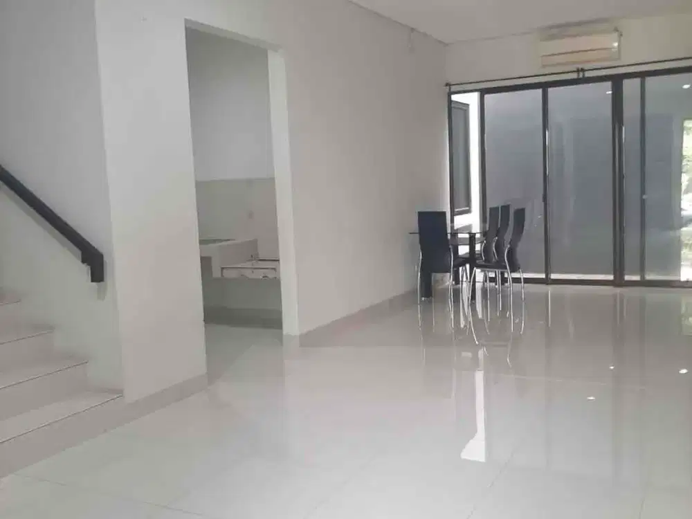 Dijual Rumah Prestigia Eminent BSD Sudah Pengembangan Rapi SHM Selatan