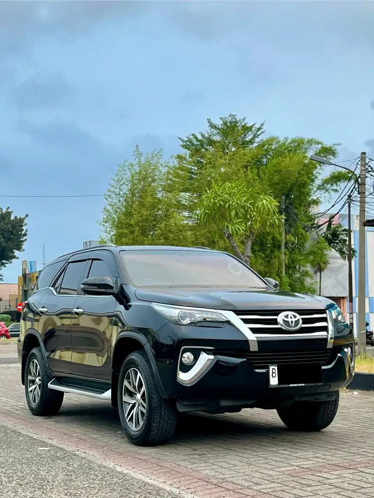 Toyota Fortuner VRZ Diesel AT 2017