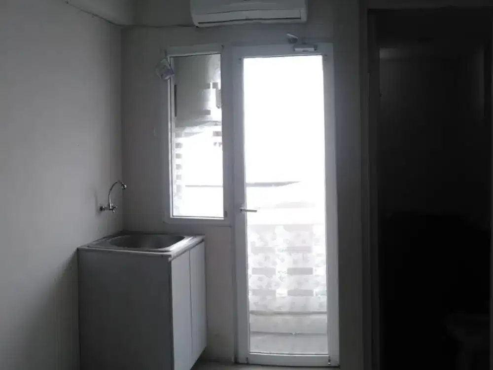 Studio Kosongan Di Apartment Green Pramuka City Chrysant