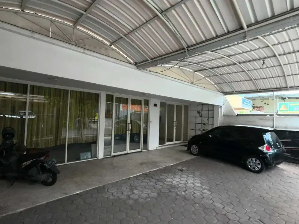 RIC.A073 Rumah Pucang Anom Surabaya Area Strategis untuk Usaha