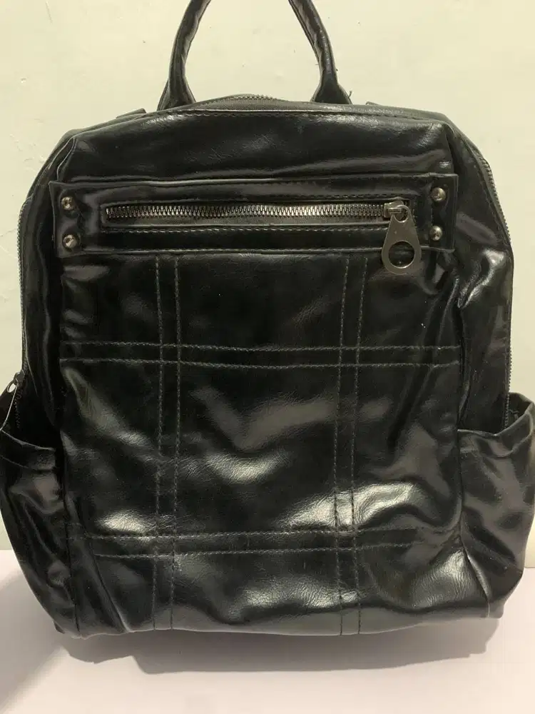 TAS RANSEL WANITA WARNA HITAM