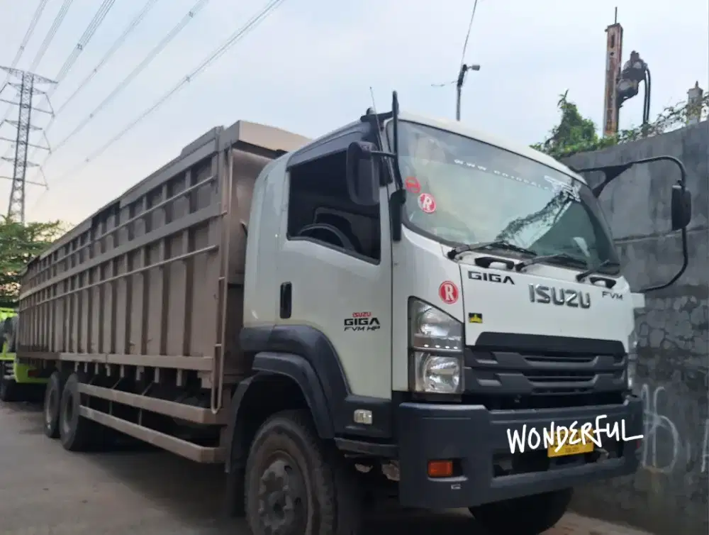 Isuzu GIGa FVM 285Ps Tronton 6×2 Bak Besi 9.8m BIO solar Turbo Hino