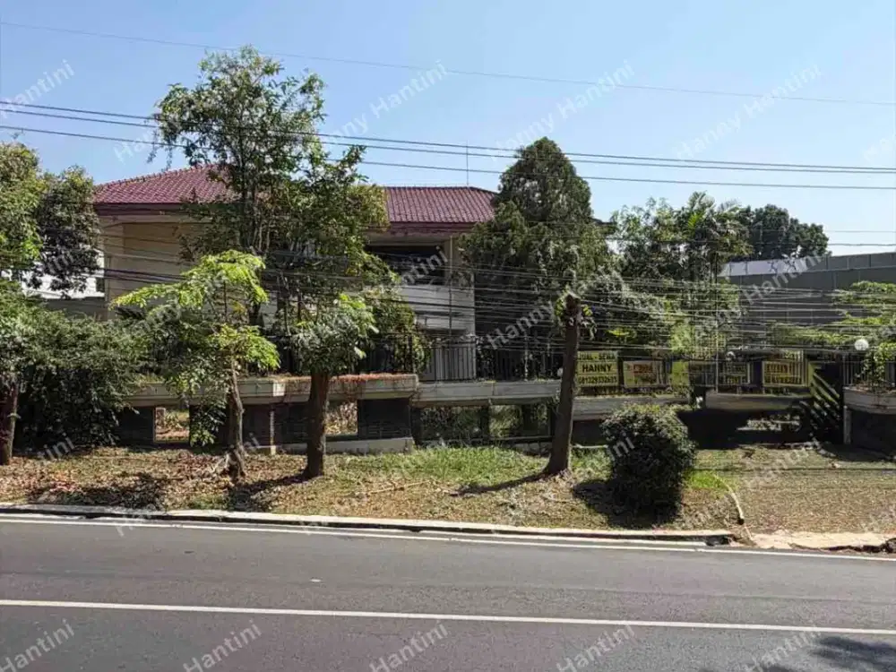 Dijual dan di sewa kan rumah mewah dan besar di tengah kota