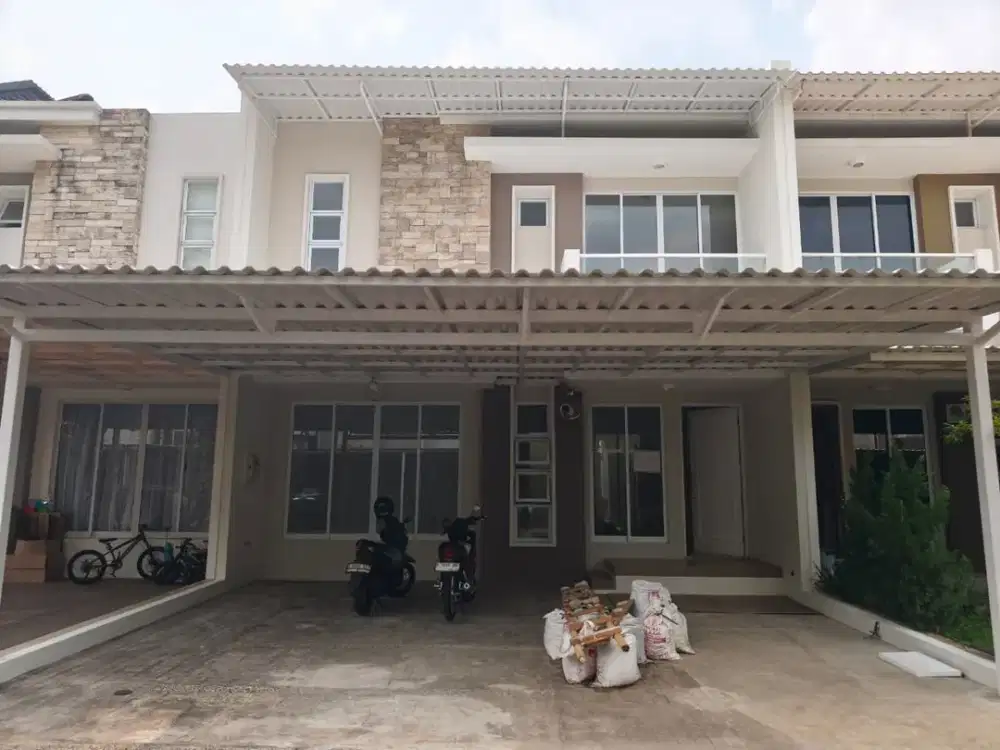 Jual/Sewa Rumah di Greenlake,Uk 8X15m,Baru Renovasi,Sewa:95 Jt/Thn,Jual 4 M Nego