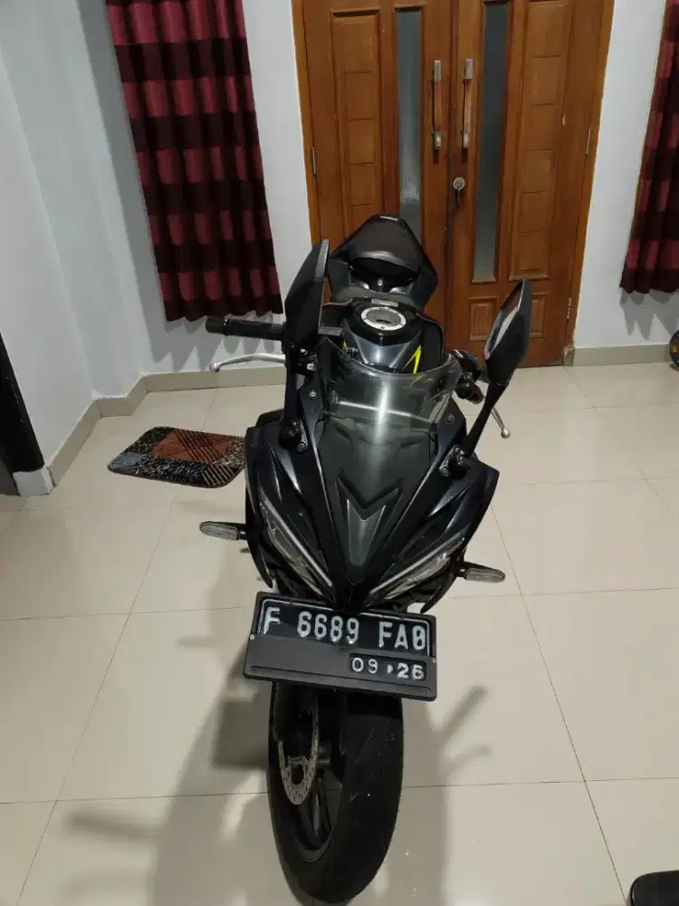 Honda CBR 150 2016