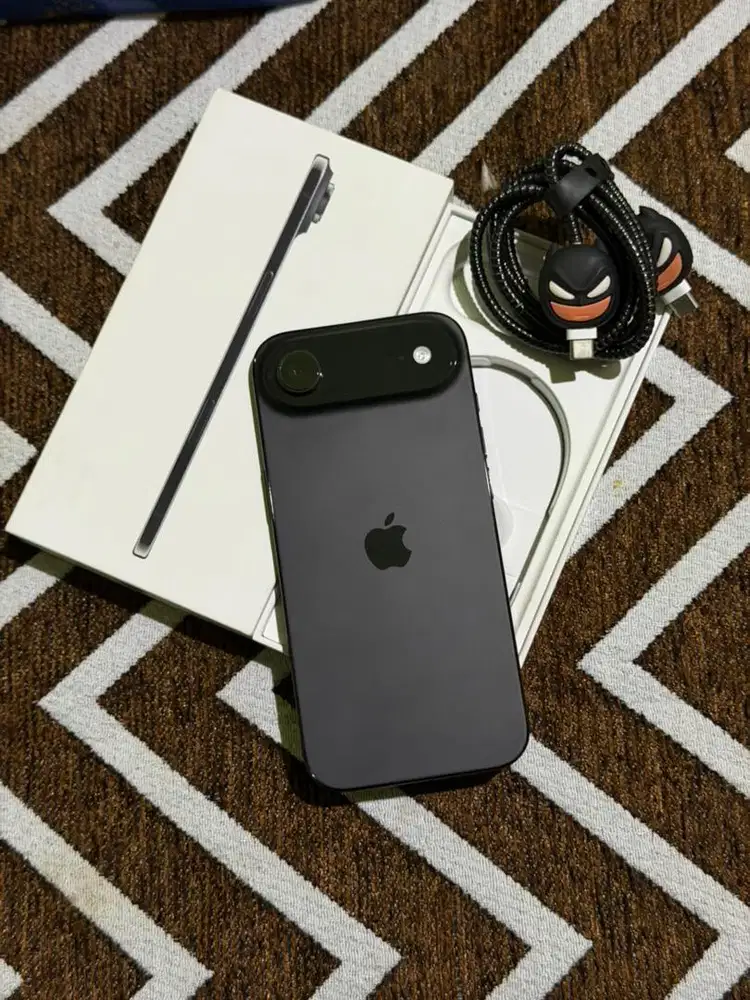 iPhone Air 256 Space Black iBox BH 97% Siklus 202 On Garansi 10/2026