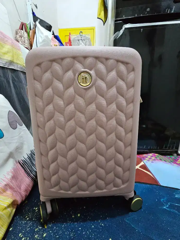 Koper merk dan beli di itali like new