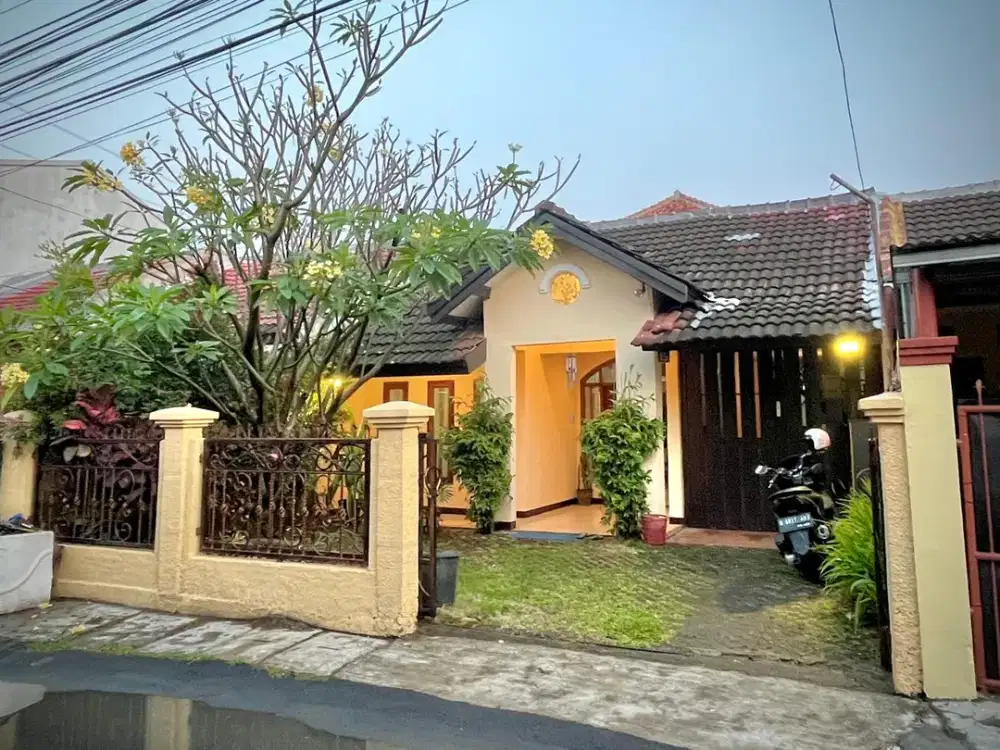 DiSewa/Jual RUMAH Tinggal dan Usaha Semi Furnish di Margawangi Estate, Cijaura, Bandung