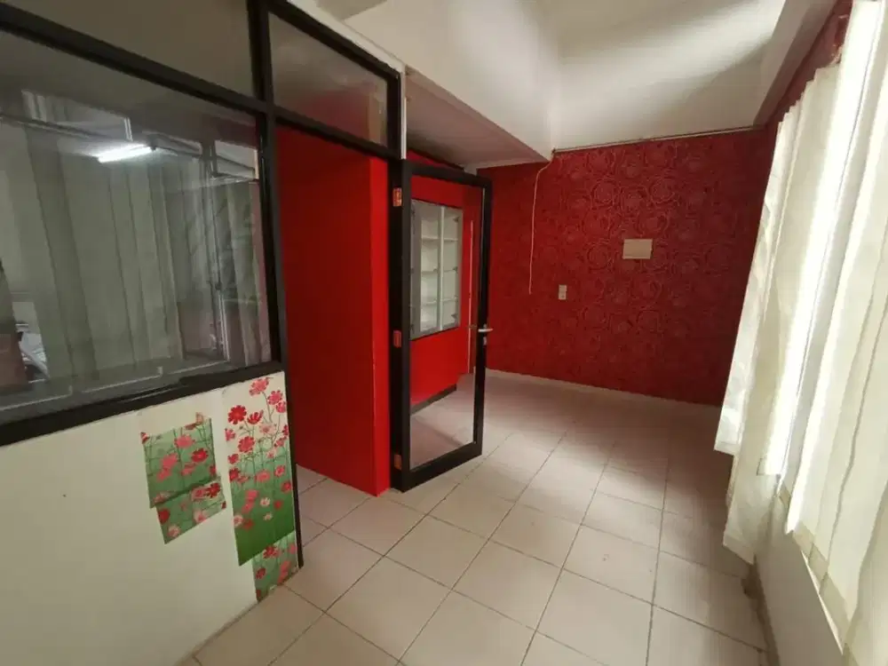 TERMURAH DIJUAL DAN DISEWAKAN RUKO 2 LANTAI TENGAH KOTA BANDUNG RUKO DI APARTEMEN GATEWAY CICADAS SEMI FURNISH