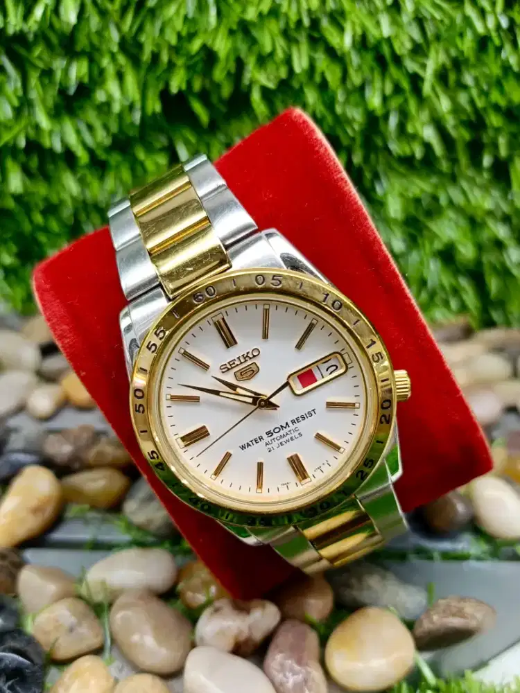 Seiko 5 sports White Dial Original