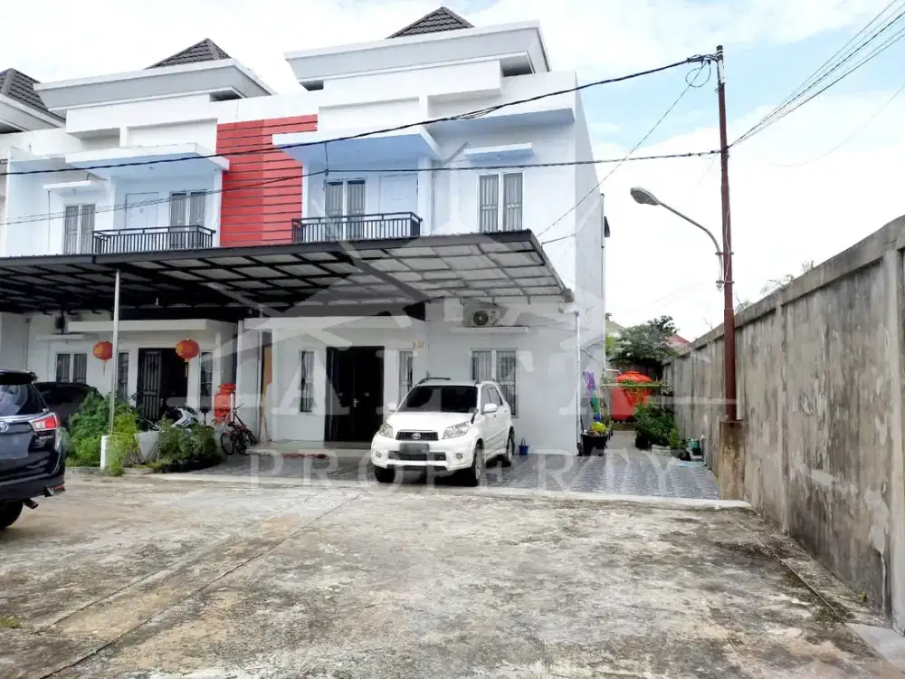 Investasi Cerdas! Rumah 2Lt Posisi Hook, Area Berkembang Tinggi