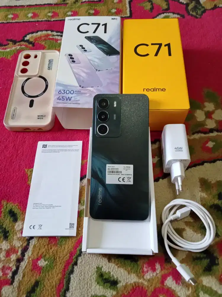 Realme c71 4+8/128 fullsett
