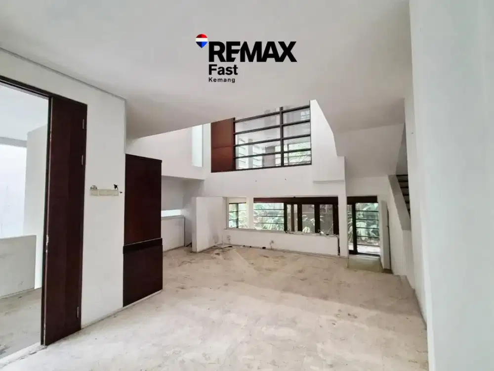 Dijual/Disewakan | Rumah 3 Lantai Dalam Komplek Kemang, Jakarta Selatan – Selangkah ke Kemang Raya