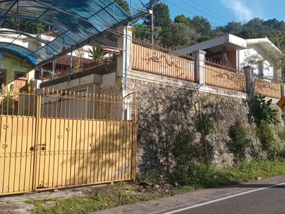 Dijual vila strategis 0 jalan Songgoriti strategis , kota Batu
