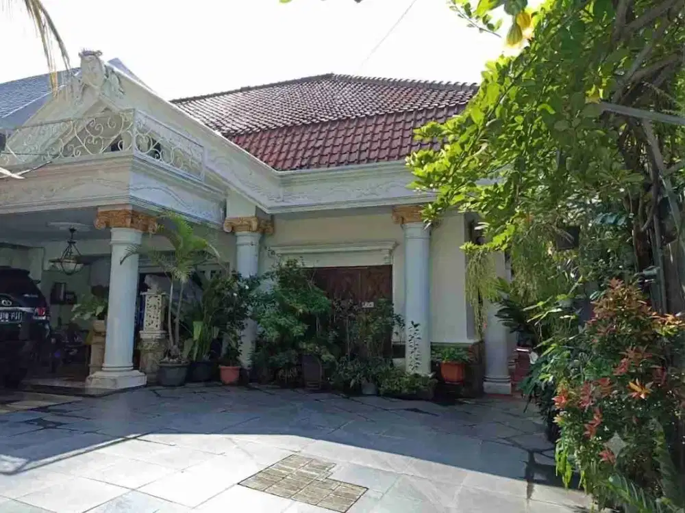 Rumah Menteng 200 meter ke Bunderan HI