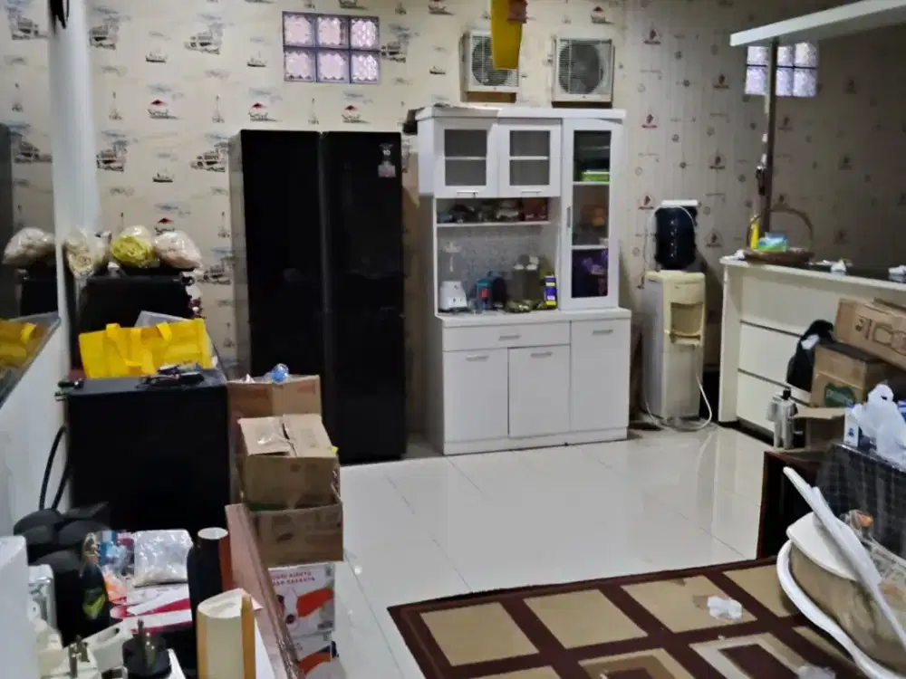 DIJUAL ATAU DISEWA RUMAH 2 LANTAI FULL FURNISH DEKAT SOEKARNO HATTA DEKAT TOL, MALL TENTH EVENUE, METRO INDAH MALL