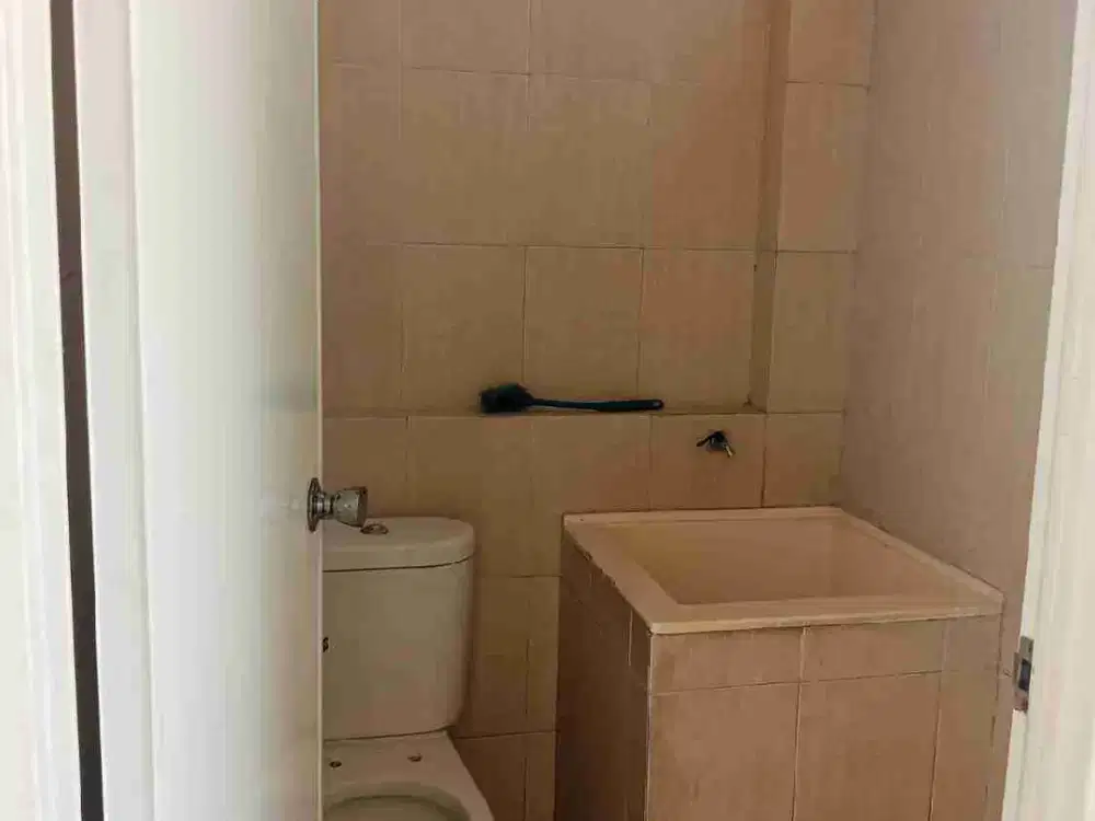 Dijual dan disewakan ruko 3 lantai di symphoni harapan indah bekasi barat