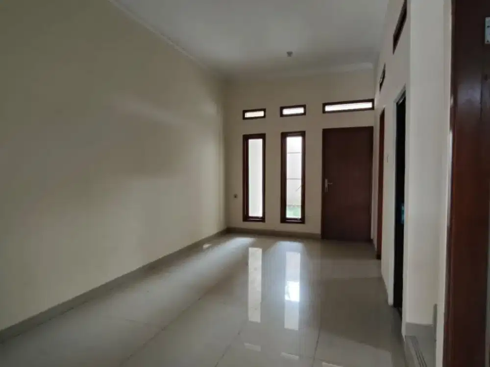 Jual / Sewa Rumah 2 Lantai Di Turangga Bandung Tengah Kota