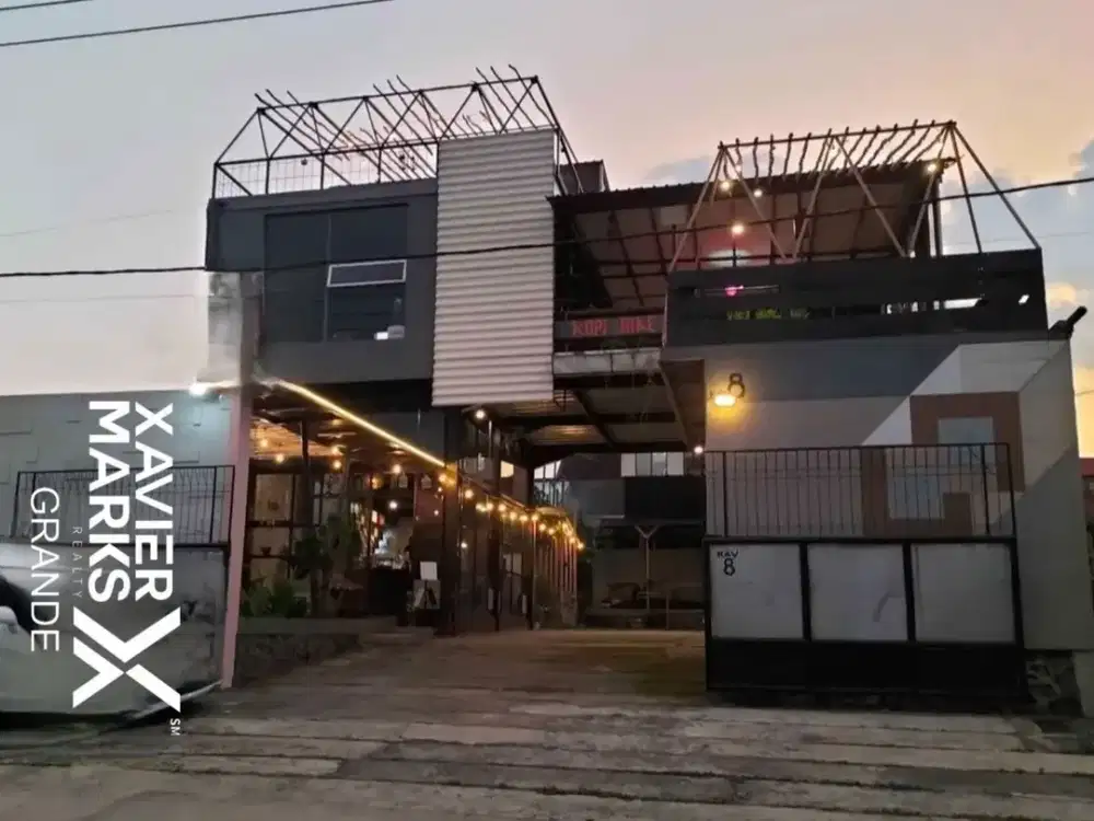 DIJUAL DISEWAKAN Bangunan EX Cafe konstruksi Baja 3 lantai, Rooftop View Kota Malang