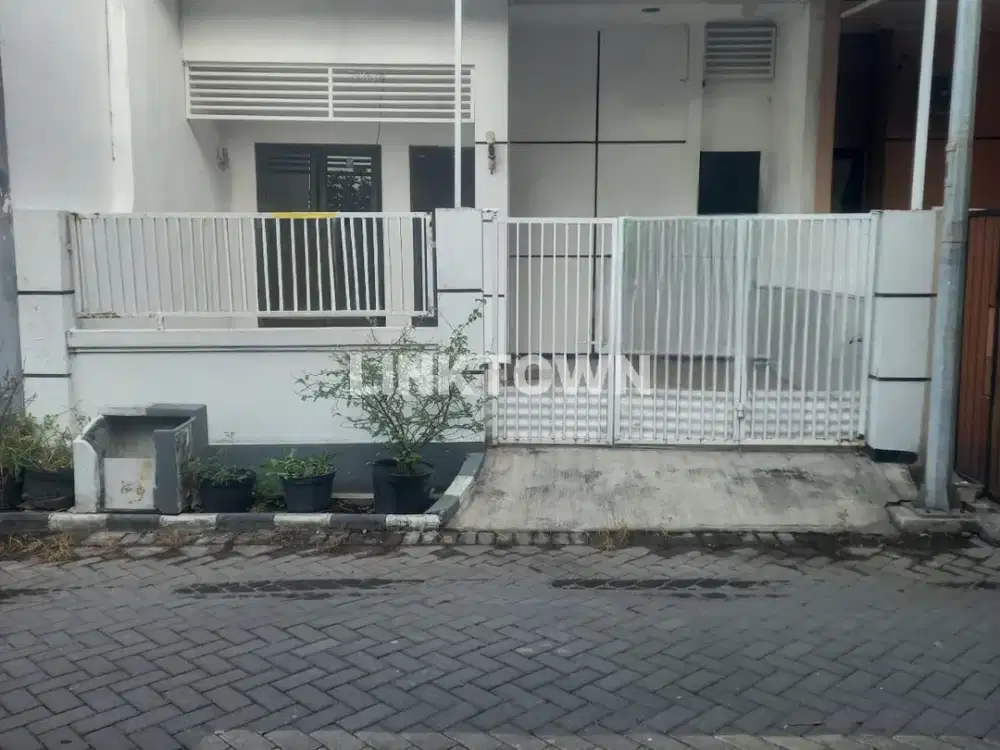 Dijual atau Disewakan Rumah Wiguna Selatan Surabaya