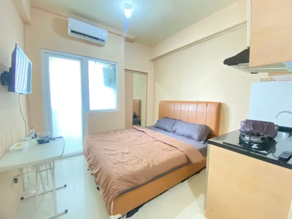 Apartment Green Pramuka City Studio Mall  Bagus Furnish