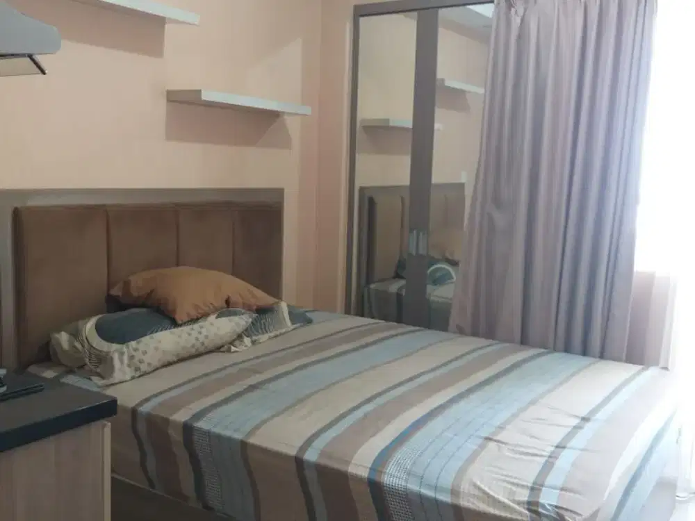 Apartment Green Pramuka City Studio Furnish Bagus di mall