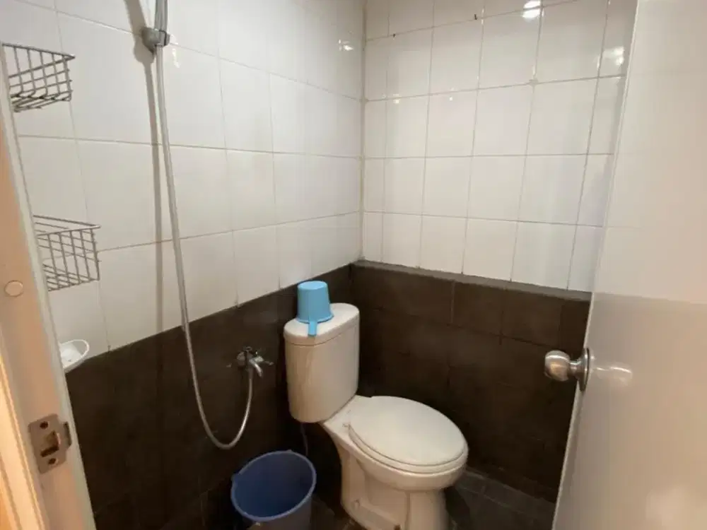 Apartement full furnish green pramuka city view bagus