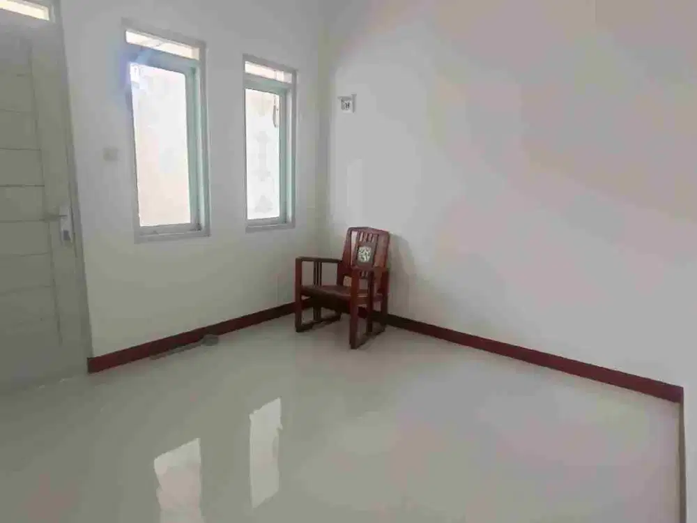 Rumah cantik plus kolam renang di Taman Kopo Ketapang Bandung