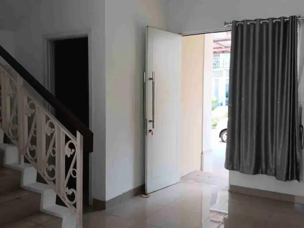 Murah nih Rumah 94m2 Cluster Thames JGC Mewah Unfurnish Siap Huni bisa KPR