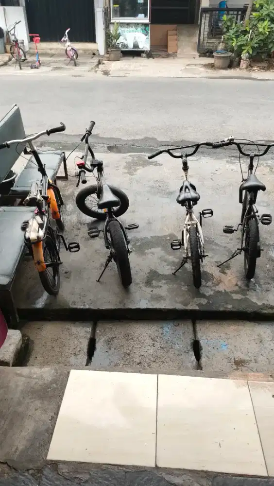 Sepeda lipat anak r 16 speed 1 jual 200rb yg minat silakan langsung ya