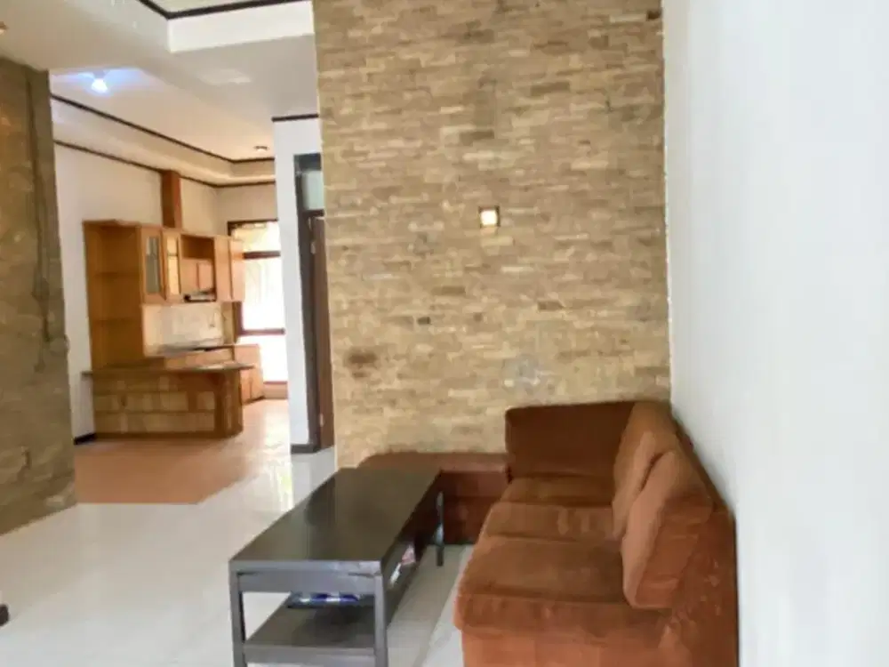 DIJUAL DAN DISEWAKAN RUMAH 1 LANTAI DI KAWALUYAN BUAH BATU BANDUNG SEMI FURNISH