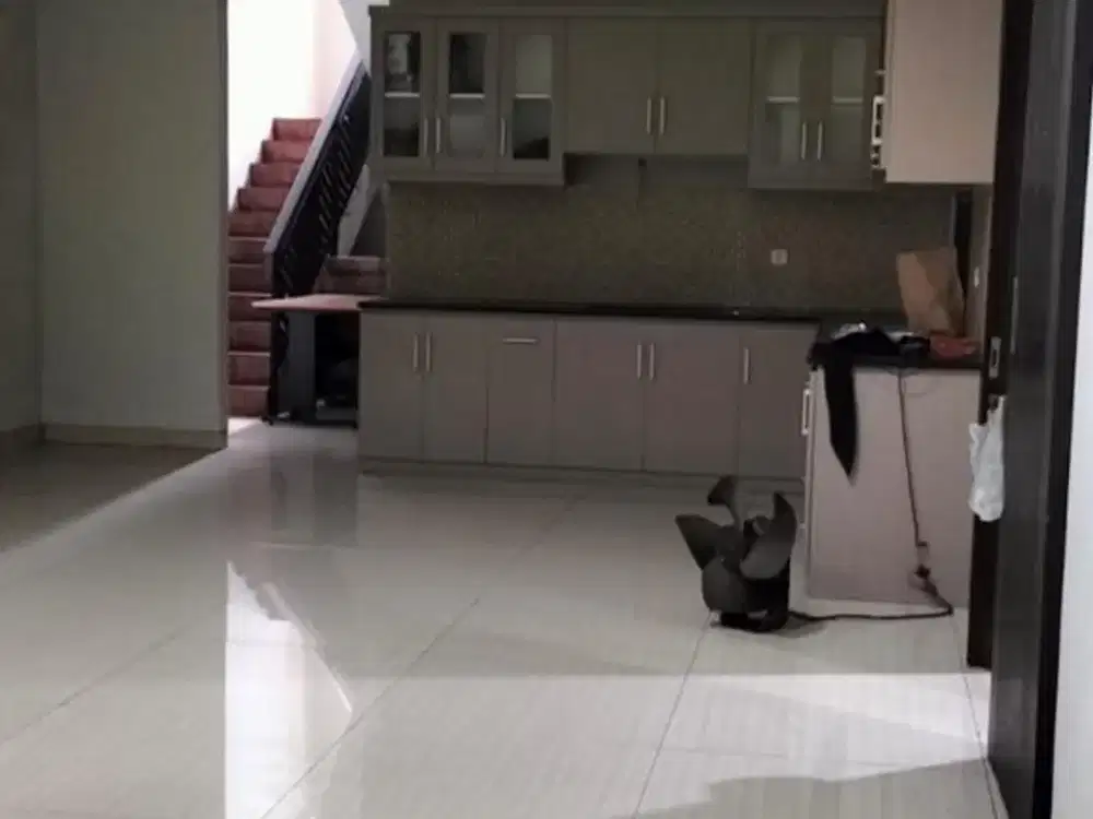Dijual/Disewakan Rumah di Pejaten Barat, Pasar Minggu, Jakarta Selatan