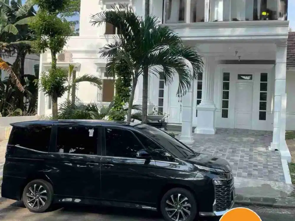 DIJUAL / DISEWAKAN RUMAH MEWAH 2 LANTAI DEPAN TAMAN DI LEGENDA WISATA CIBUBUR