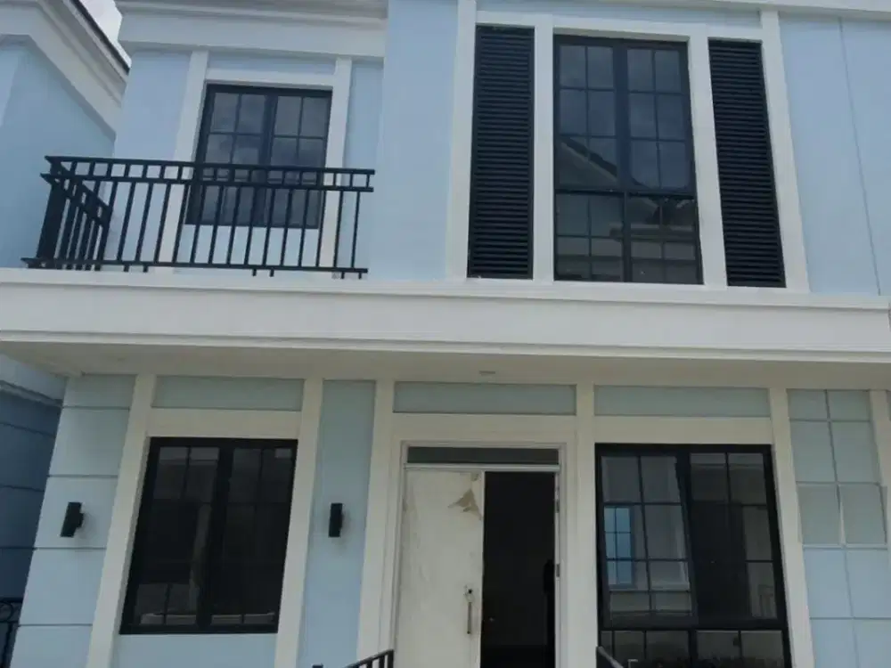 Dijual dan disewa Rumah 3 Lantai Double Dekker Lavon 2 Pasar Kemis | 4+1 KT Smart Home