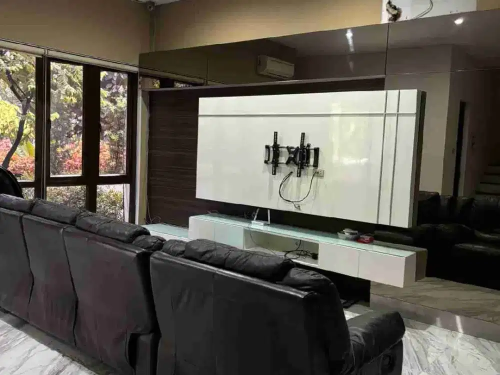 Dijual/disewakan rumah di springhill kemayoran jakarta pusat