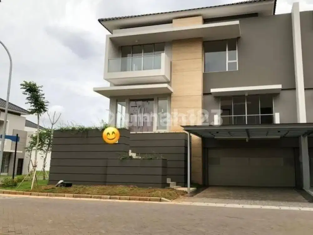 Rumah Golf Island PIK, Uk 17x20 Hoek (4+1 Kamar Tidur) Termurah