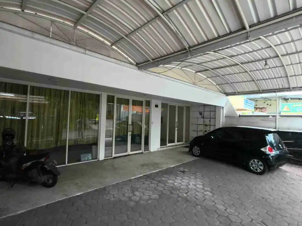 Jual dan Sewa Rumah di Pucang Anom. Cocok untuk tempat tinggal, klinik, ekspedisi, kantor